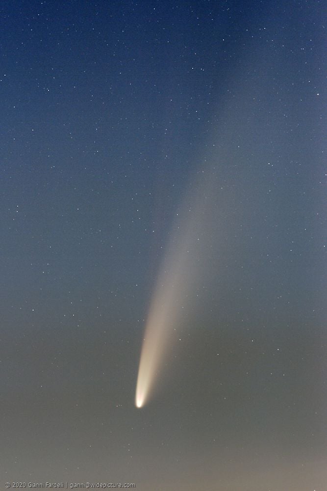 'Cometa C/2020 F3 (Neowise) fotografado a partir da Itália - Créditos: Gianni Fardelli